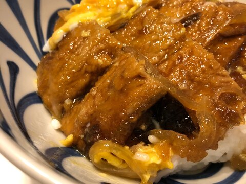 市販のサンマの蒲焼きアレンジ＊サンマの蒲焼卵とじ丼